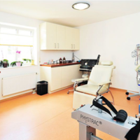 Behandlungszimmer Thomas Probst Neurologe M&uuml;nchen