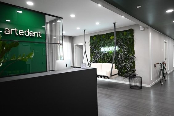 Empfang artedent by Dr. Paul Schuh - Zahnarzt München