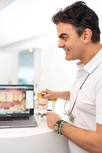 Zahnarzt Stachus München Innenstadt - Munich Dental Works - Dr. Elmar Fakhoury