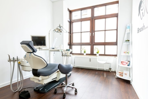 Dentalzentrum Augsburg Behandlungszimmer